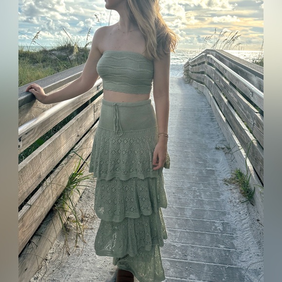 Green Knit Maxi Skirt & Bandeau Top Set - Picture 2 of 2